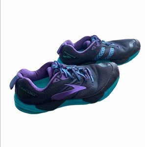 Brooks Cascadia Trail Running shoes 8.5
